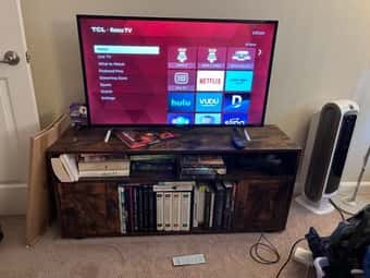 42" Roku TV 1