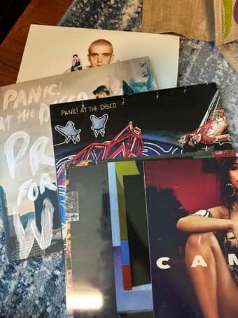 Records 1