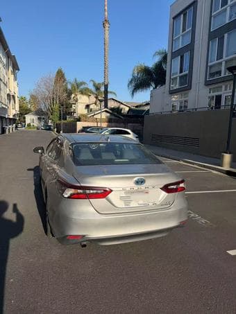 2022 Toyota Carmy Hybrid LE-4k miles 1