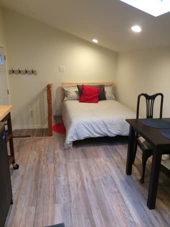 Charming Studio for Rent in Redwood City 1