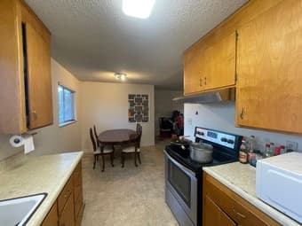 Furnished 2nd Floor Room Near Stanford & Caltrain $1,600-1,800 3