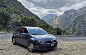 2017 Volkswagen Golf 1