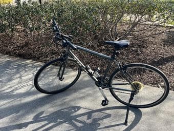 Selling Bike in great condition - $290 - Pick up End of March 1