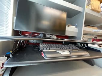 Varidesk adjustable standing table size 40 1