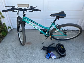 Selling Mountain Bike Including Biking Gear - $180 1