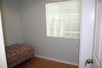 Small furnished room next to Meta HQ in Menlo Park 2