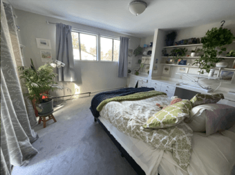 Sunlit bedroom close to Stanford in 4BD house available April 15th 2