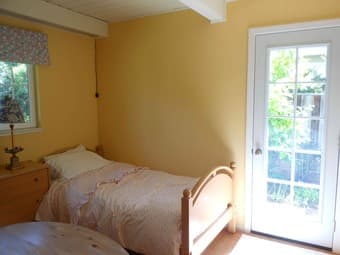 A furnished room for rent - Palo Alto Charleston Meadow Neighborhood 1