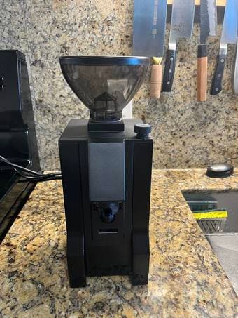Selling a Eureka Mignon Notte espresso grinder 1