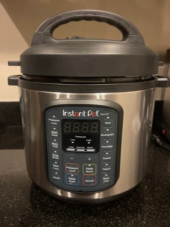 NEW Instant Pot Duo SV 6 Qt – Never Used, All Accessories 1