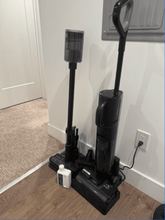 Premium 4 in 1 Vacuum Cleaner Set (with self cleaning) $180 (from 379) 1