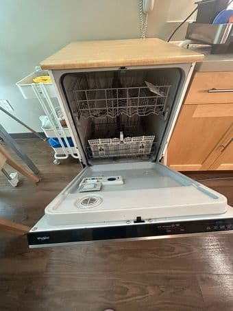 All Major Appliances -- Washer | Dryer | Dishwasher -- like new! 3