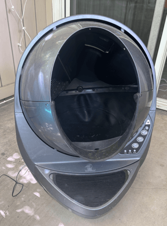 Whisker Litter Robot 3, Price Negotiable 1