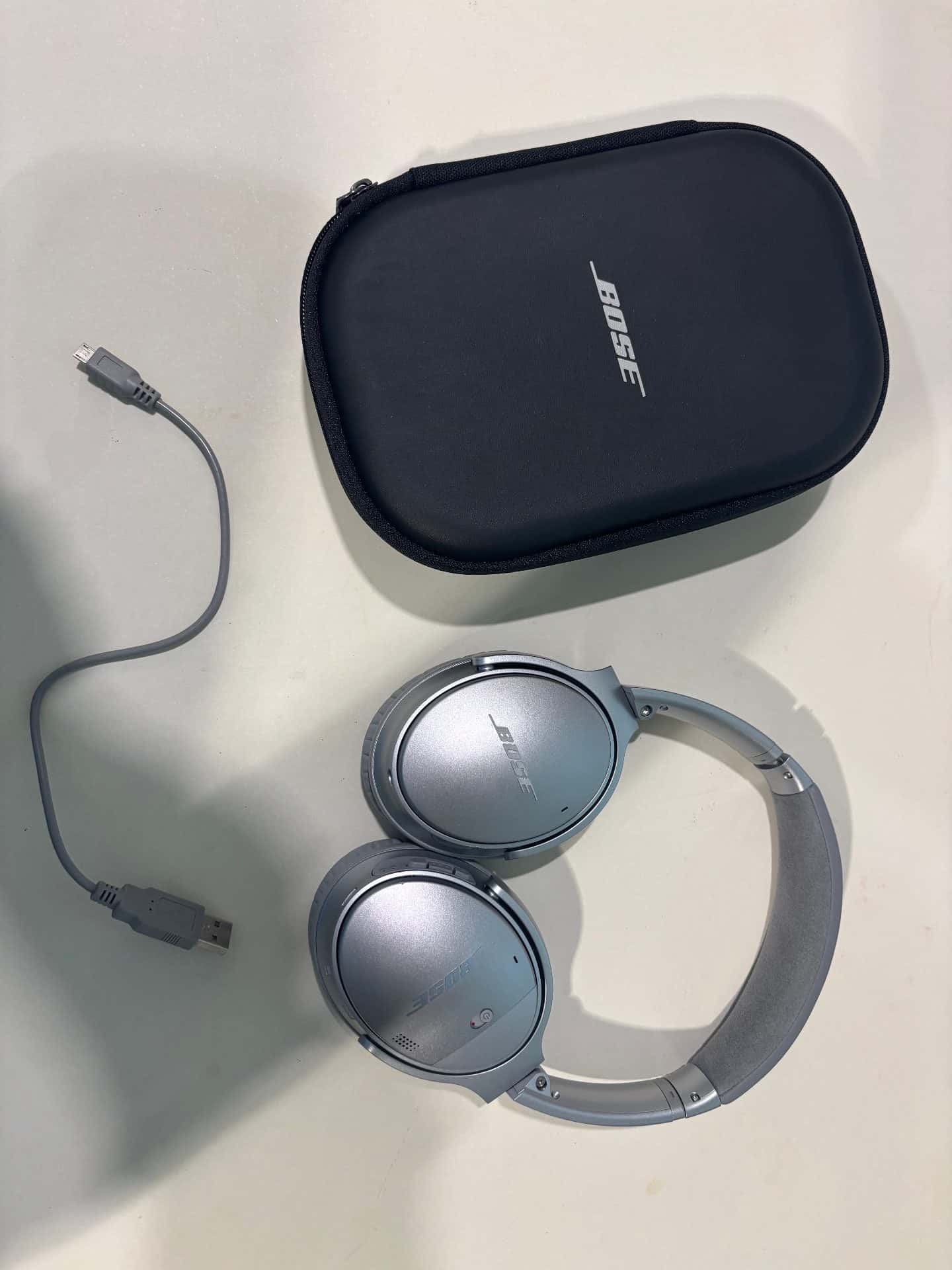 Bose Noise Cancelling Headphones 1