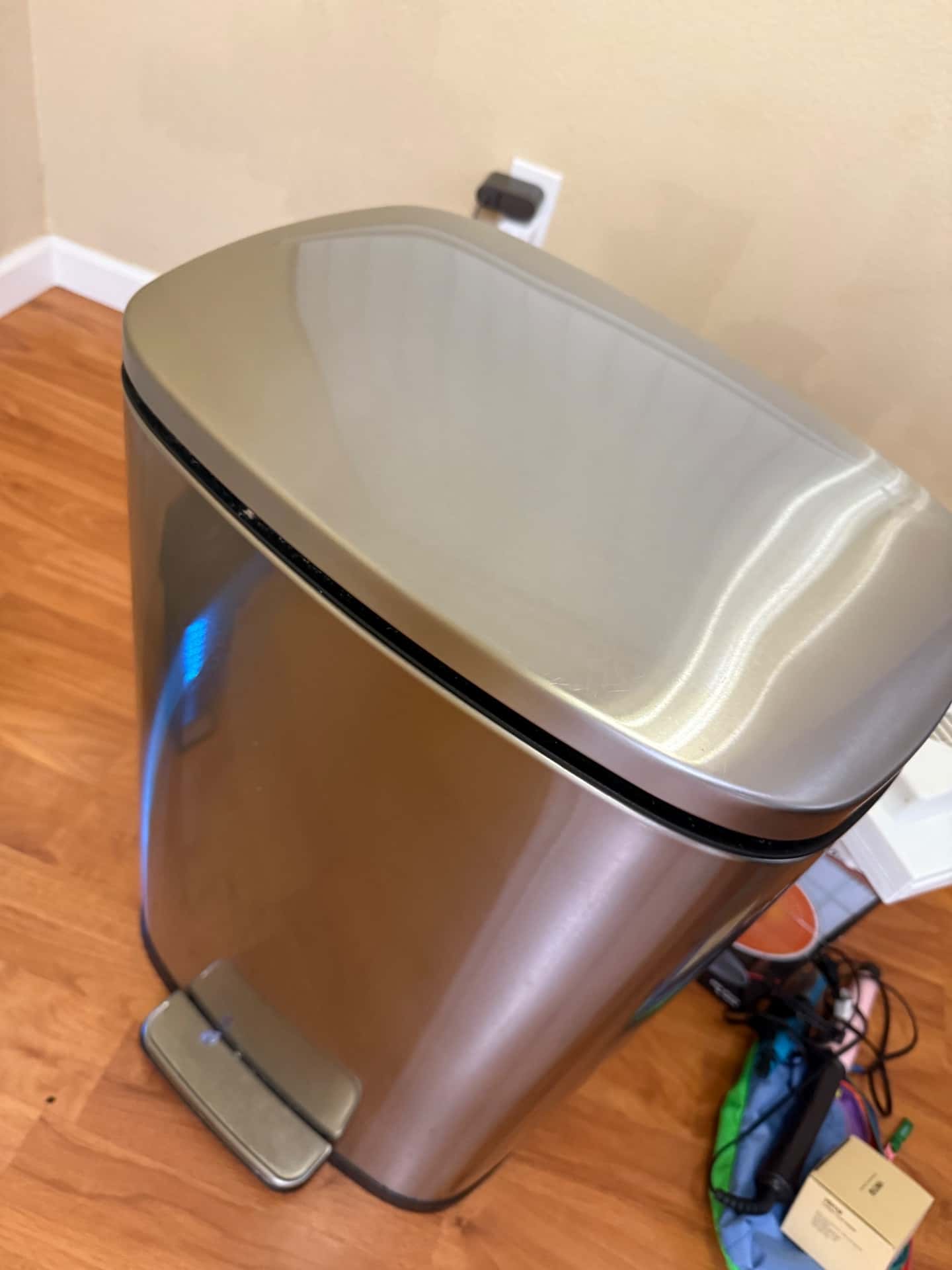 Used household items at very low price 1