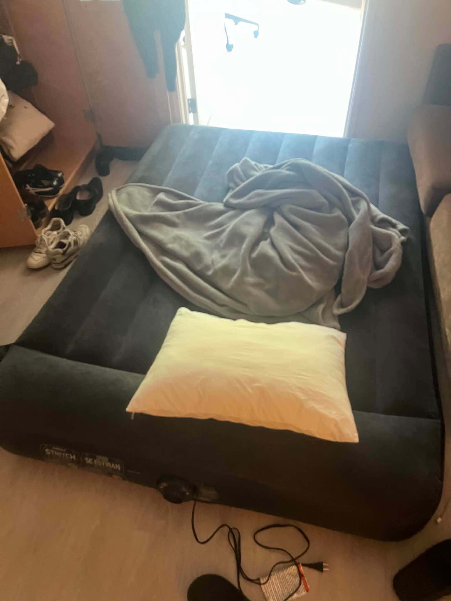 Air mattress 75*54*10 1