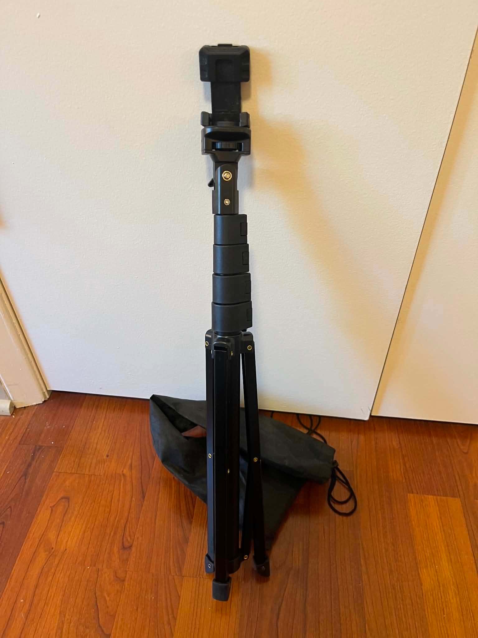 phone tripod 1