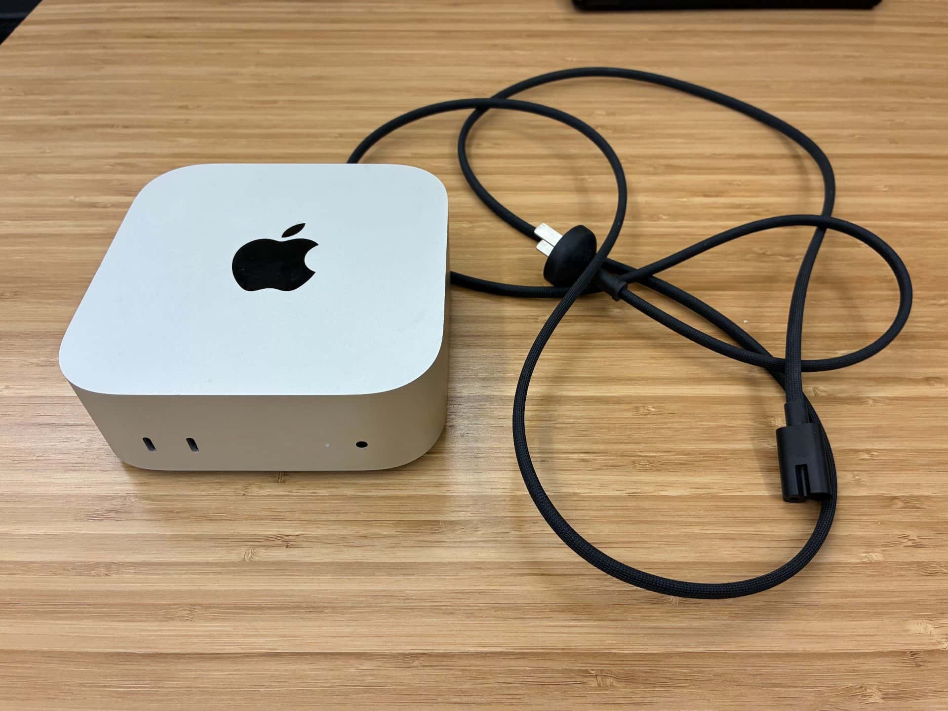 2025 Mac Mini (M4 Chip) - 16GB RAM / 256GB SSD - Like New 1