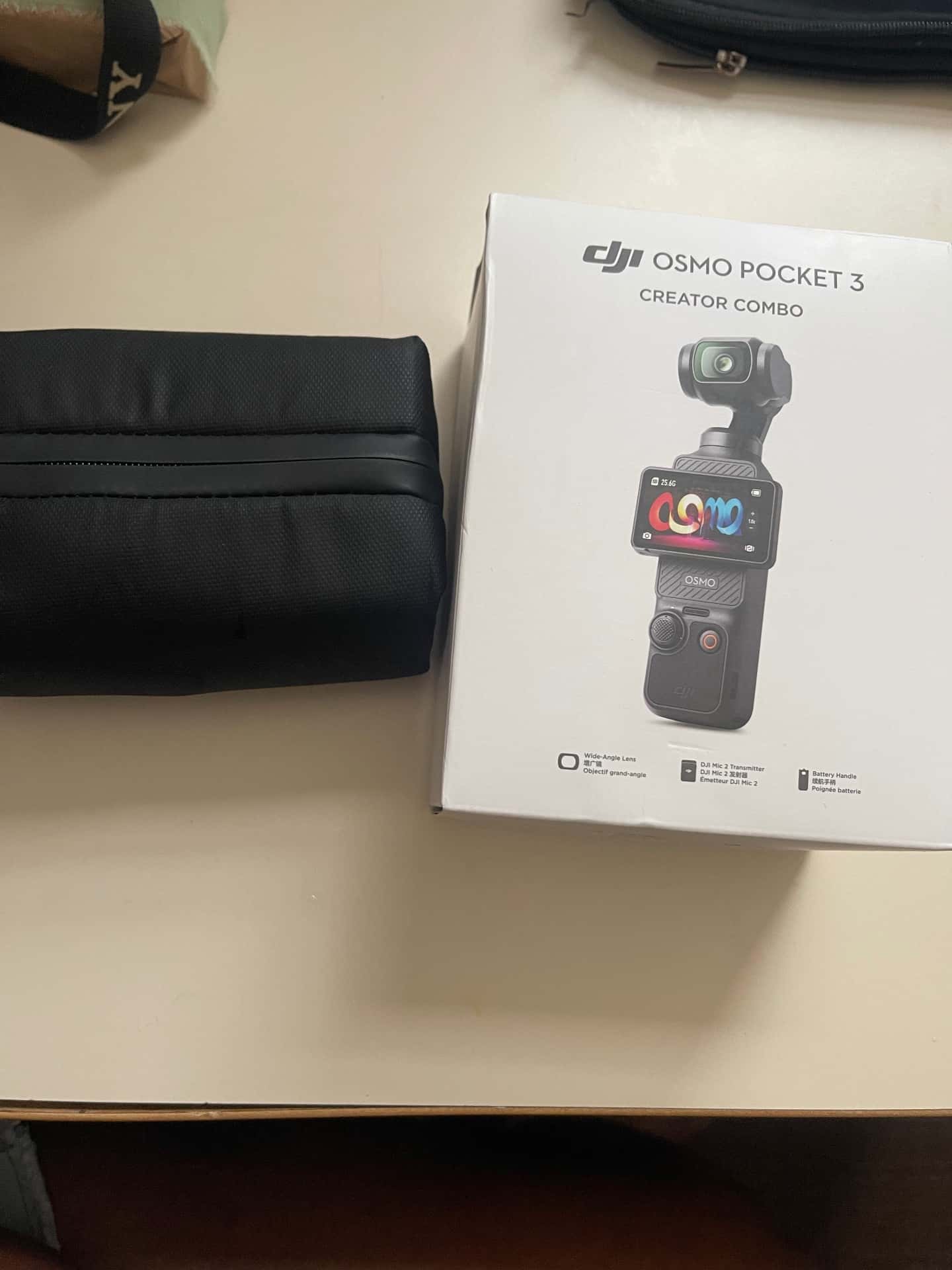 Dji osmo pocket 3 creator combo 1